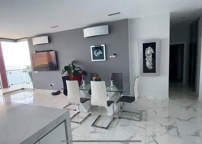 아파트 Penthouse In The Sea, Tauro *