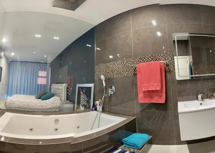 Penthouse In The Sea, Tauro 아파트